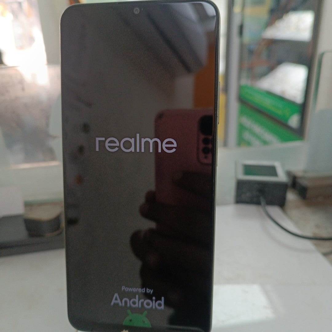 CELULAR REALME C63 RMX3939 (2024) 256 GB 8 GB RAM