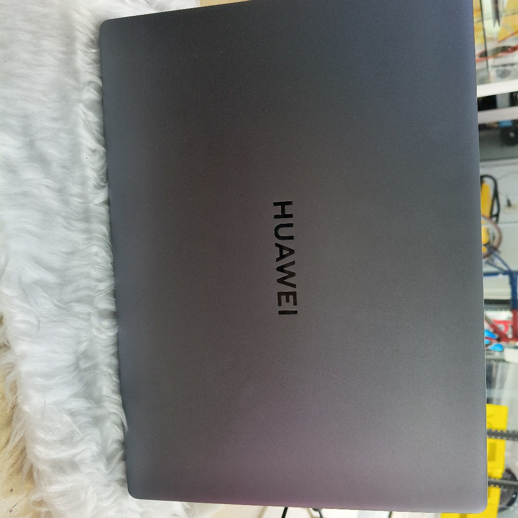 LAPTOP HUAWEI MATEBOOK D14 MDF-X (2024) 256 GB 8 GB RAM (SEMINUEVO)