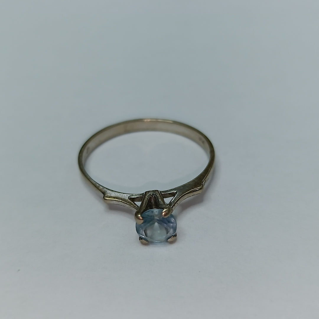 K1 1,70 GRMS 18 K ESPECIFICACIONES COMPLEMENTARIAS ANILLITO CON PIEDRA A COLOR (SEMINUEVO)