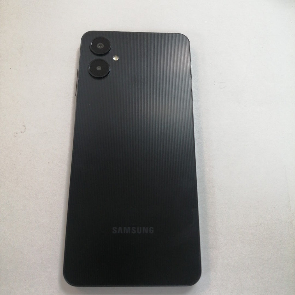 CELULAR SAMSUNG GALAXY A06 5G SM-A066M (2025) 64 GB 4 GB RAM (SEMINUEVO)