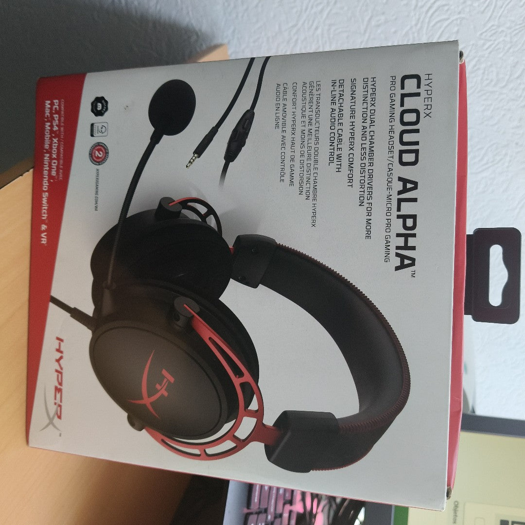 AUDIFONOS HYPERX CLOUD ALPHA HX-HSCA-RD ALAMBRICO OVER EAR (SEMINUEVO)