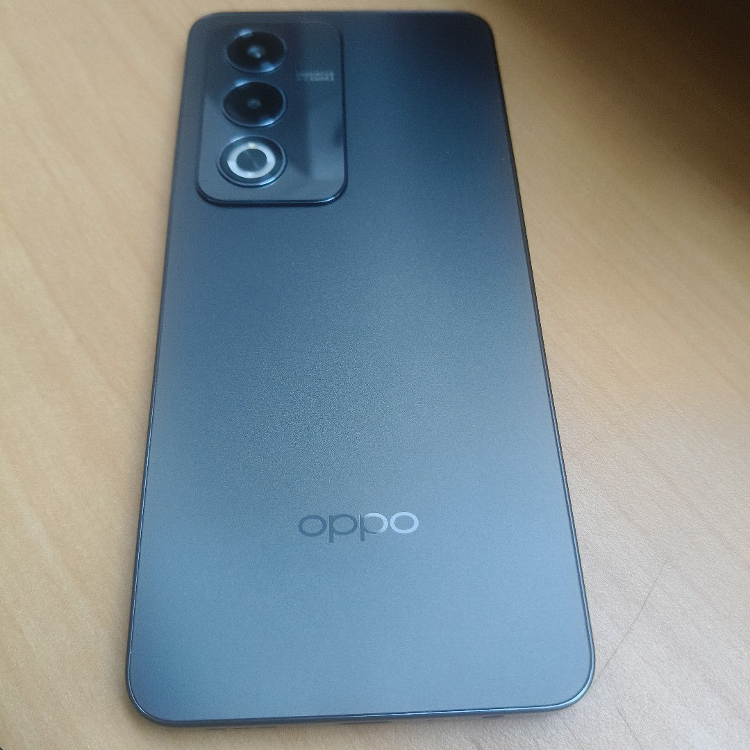 CELULAR OPPO  A80 5G CPH2639 (2024) 256 GB 8 GB RAM (SEMINUEVO)