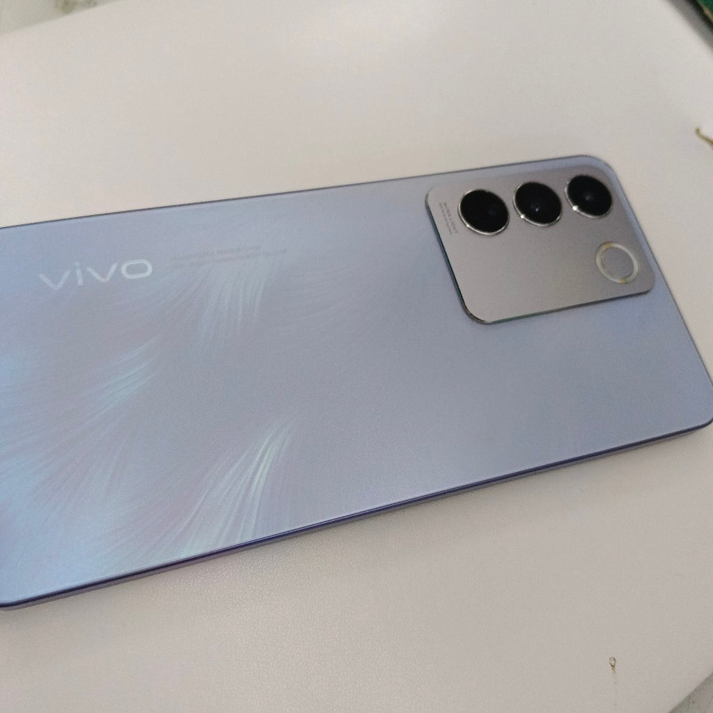 CELULAR VIVO V25E V2242 (2022) 256 GB 8 GB RAM (SEMINUEVO)