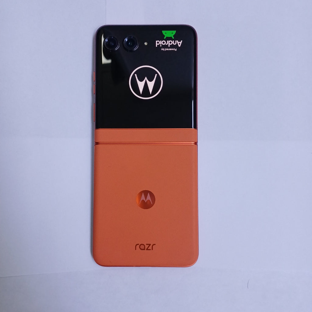 CELULAR MOTOROLA RAZR 50 5G XT2453-1 512 GB 12 GB RAM (SEMINUEVO)