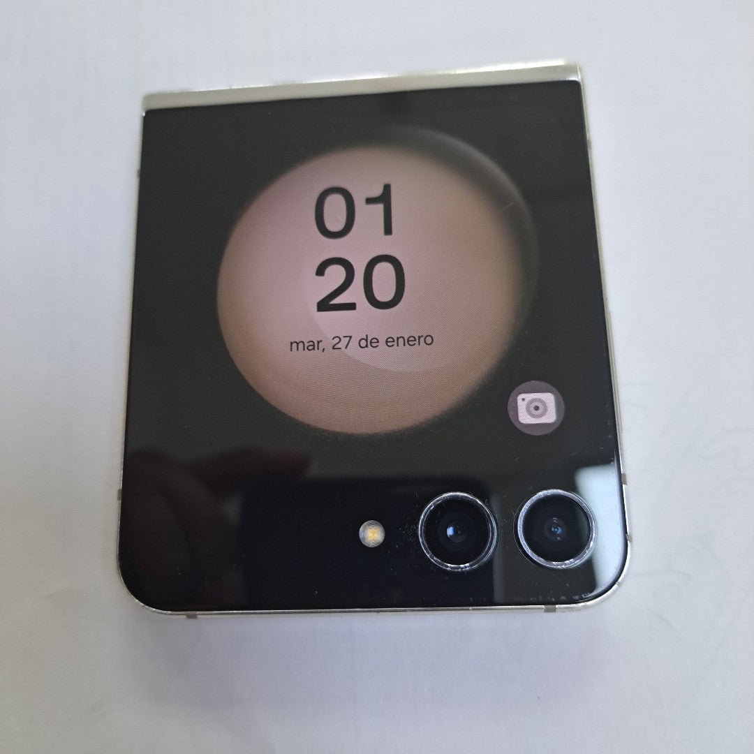 CELULAR SAMSUNG GALAXY Z FLIP 5 SM-F731B (2023) 512 GB 8 GB RAM (SEMINUEVO)
