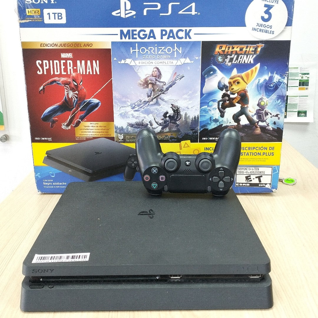 CONSOLA DE VIDEOJUEGO SONY PS4 1 TB (SEMINUEVO)