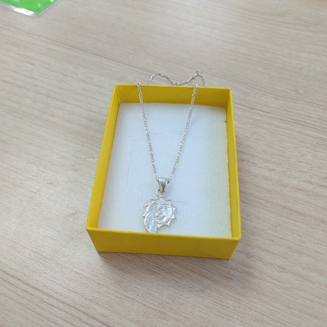 CADENA, DIJE PLATA 4.2 GRMS (SEMINUEVO)