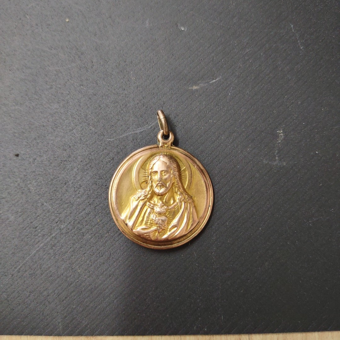 MEDALLA RELIGIOSA ORO 10 K 4,90 GRMS (SEMINUEVO)