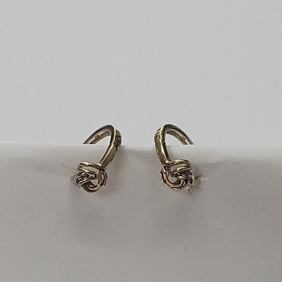 HUGGIES ORO 14K 1.4 (NUEVO)