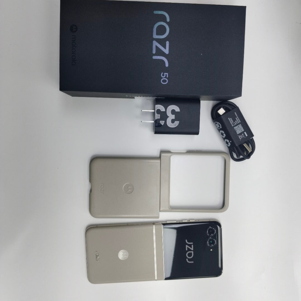 CELULAR MOTOROLA RAZR 50 5G XT2453-1 512 GB 12 GB RAM (SEMINUEVO)