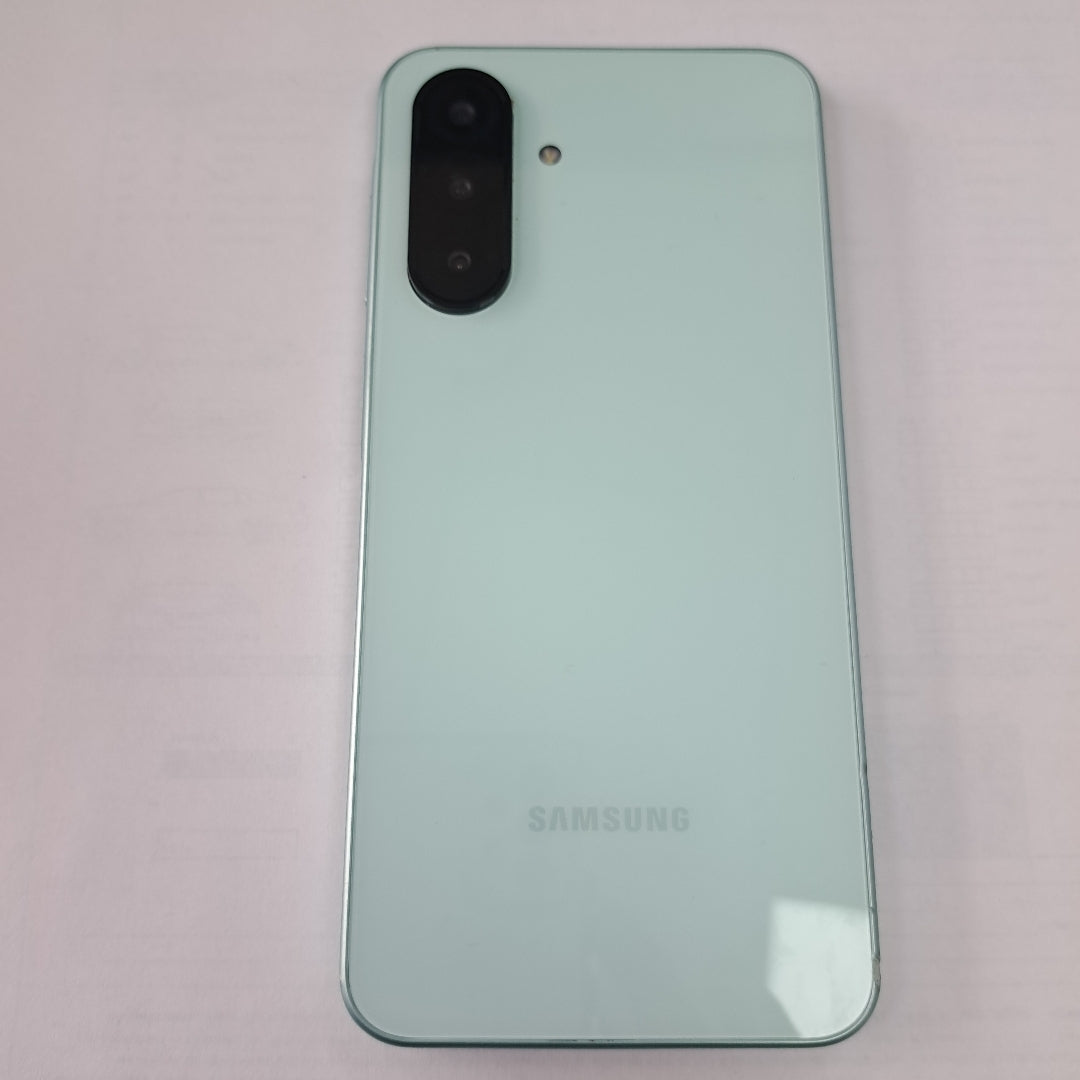 CELULAR SAMSUNG GALAXY A26 5G SM-A266M (2025) 128 GB 6 GB RAM (SEMINUEVO)