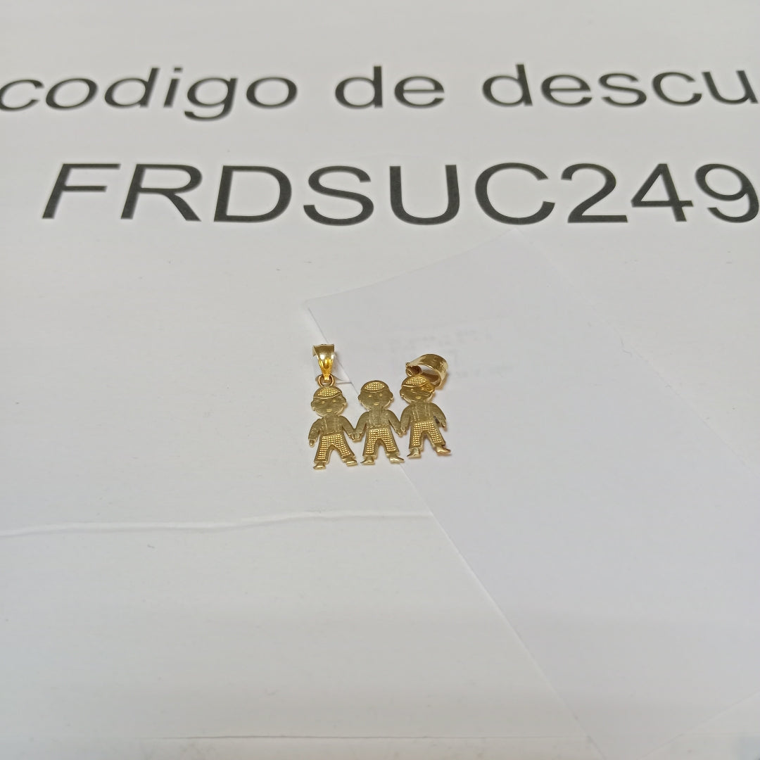 K1 2,30 GRMS 14 K ESPECIFICACIONES COMPLEMENTARIAS DIJE DE 3 NIÑOS (SEMINUEVO)