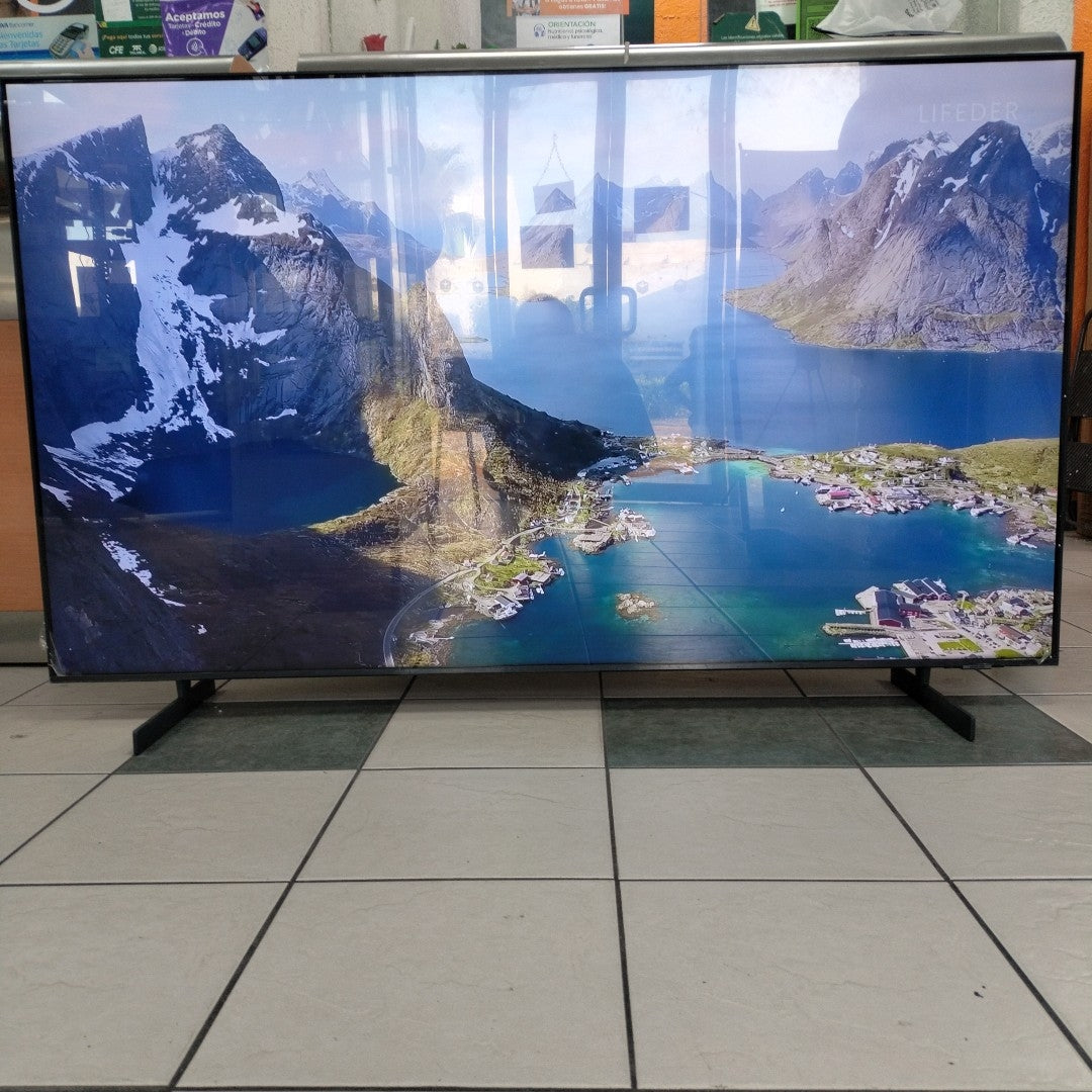 PANTALLA SAMSUNG UN70CU8000F (2023) 70" LED 4K (SEMINUEVO)