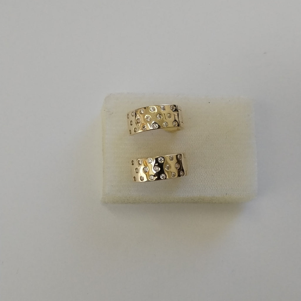 HUGGIES ORO 14K 2.6 (NUEVO)