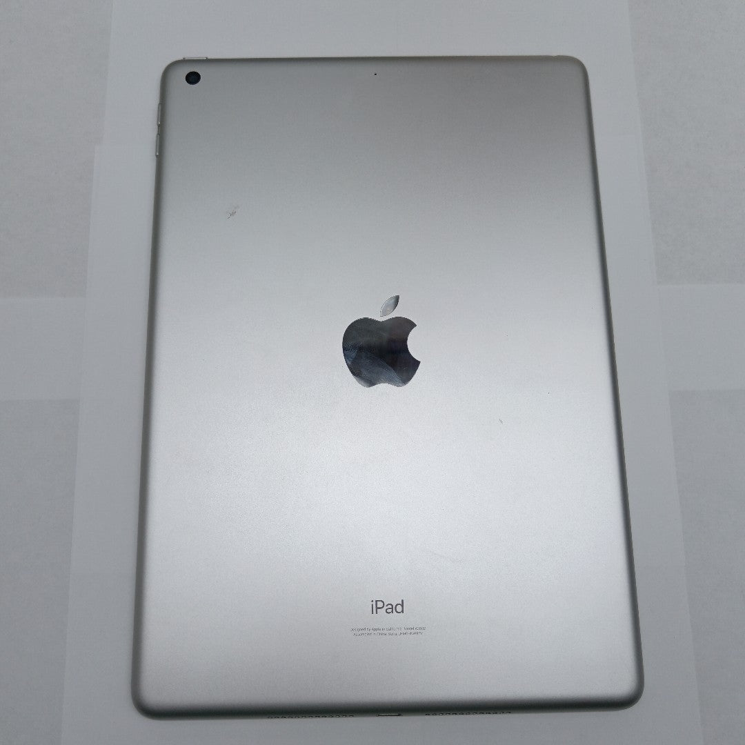 TABLETA APPLE IPAD 9 A2602 64 GB 3 GB RAM (SEMINUEVO)