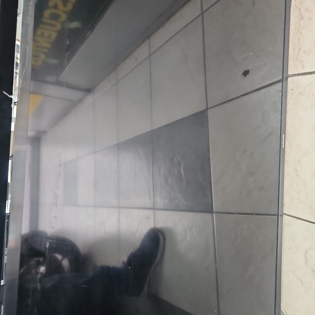 PANTALLA SAMSUNG UN43J5290AF (2019) 43" LED FULL HD (SEMINUEVO)