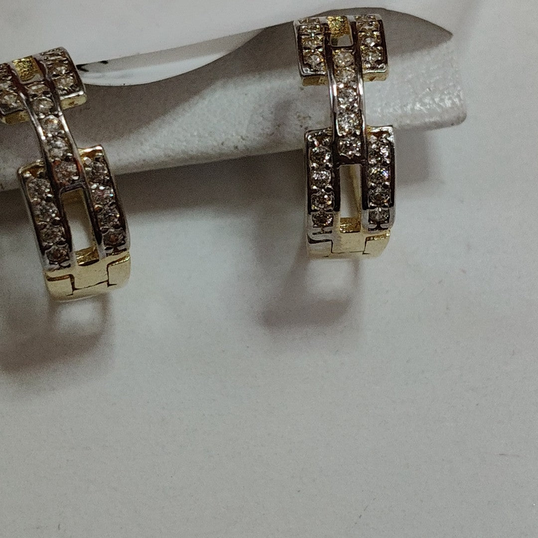 HUGGIES ORO 14K 2.3 (NUEVO)