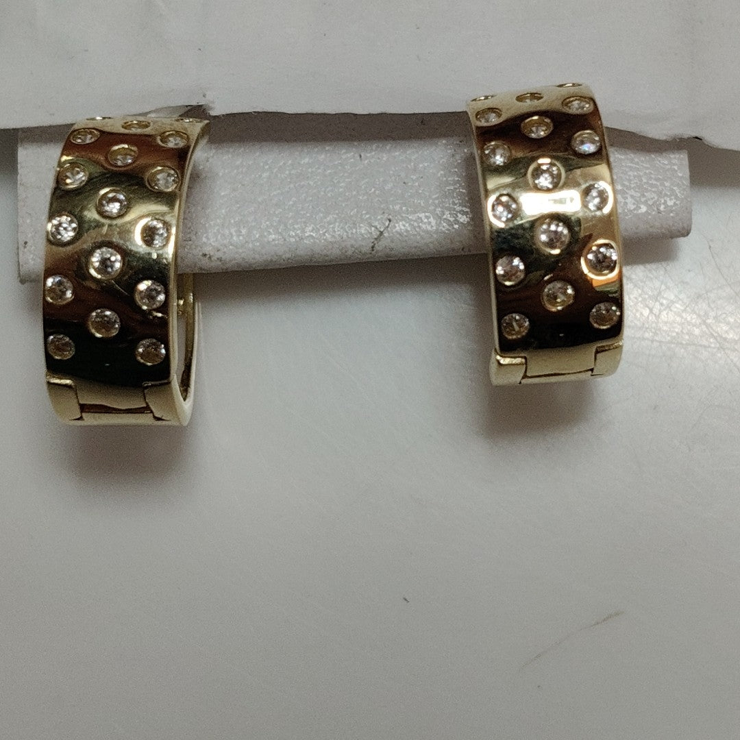 HUGGIES ORO 14K 2.6 (NUEVO)