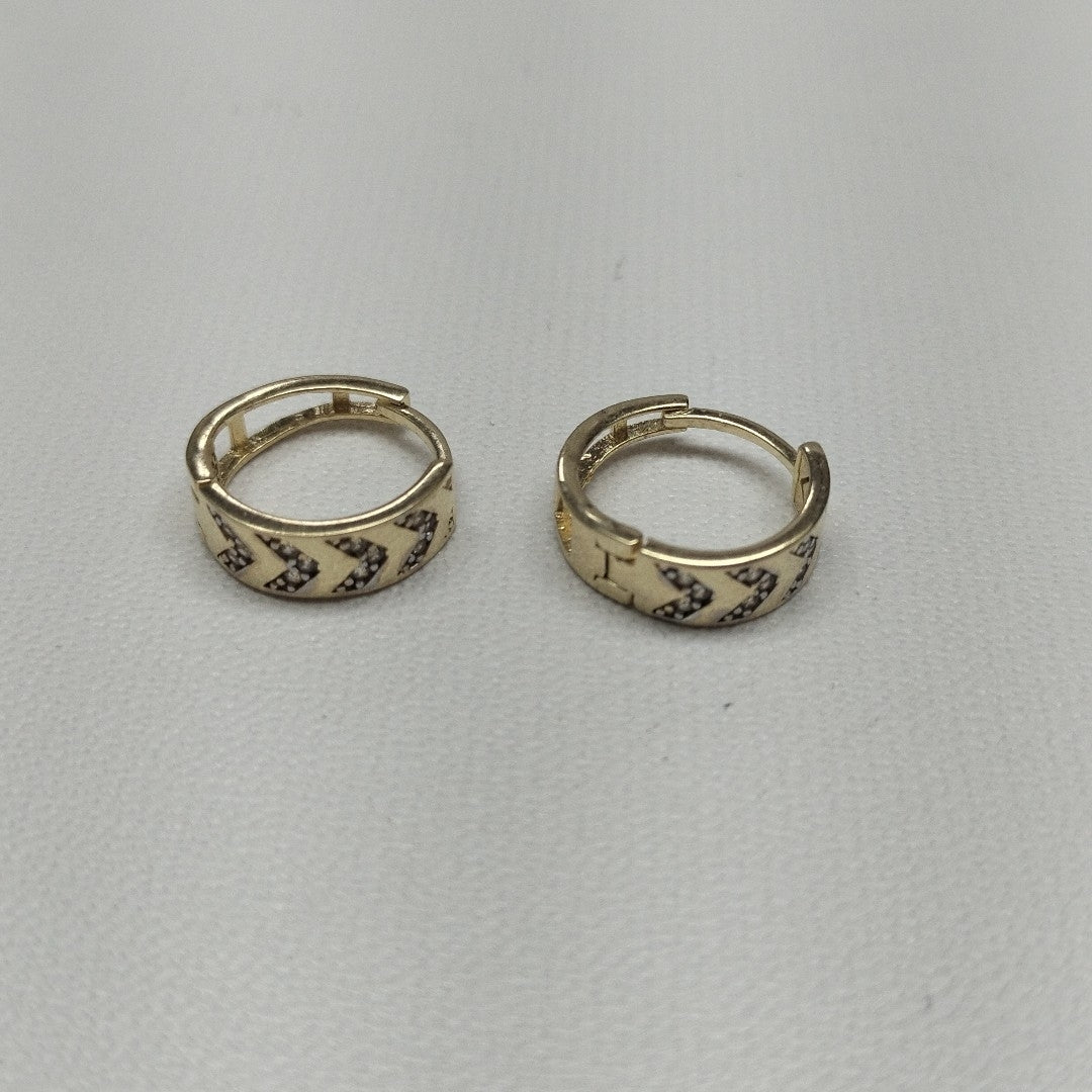 HUGGIES ORO 14K 2.5 (NUEVO)