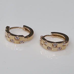 HUGGIES ORO 14K 1.9 (NUEVO)
