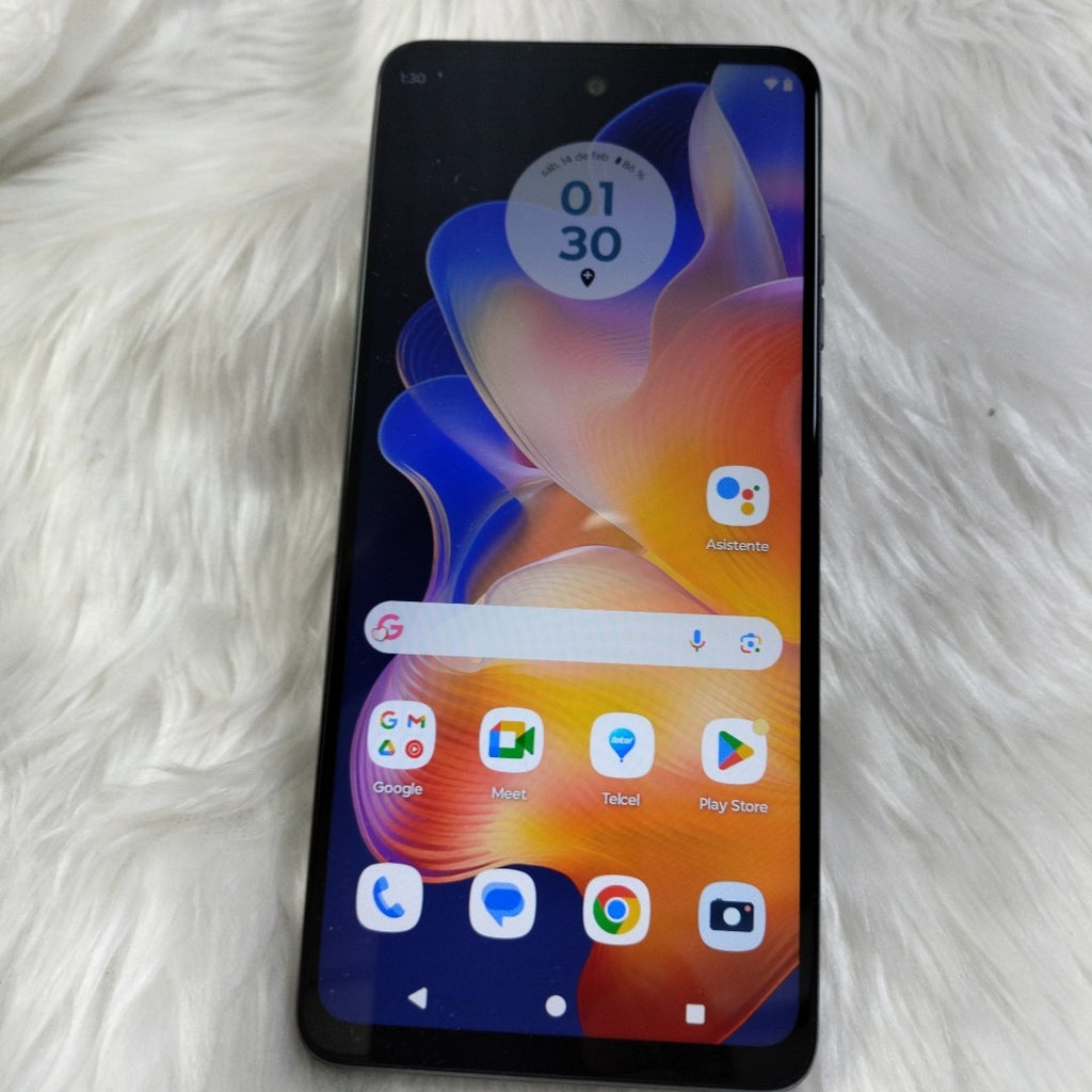 CELULAR MOTOROLA MOTO G24 XT2423-1 (2024) 256 GB 4 GB RAM (SEMINUEVO)