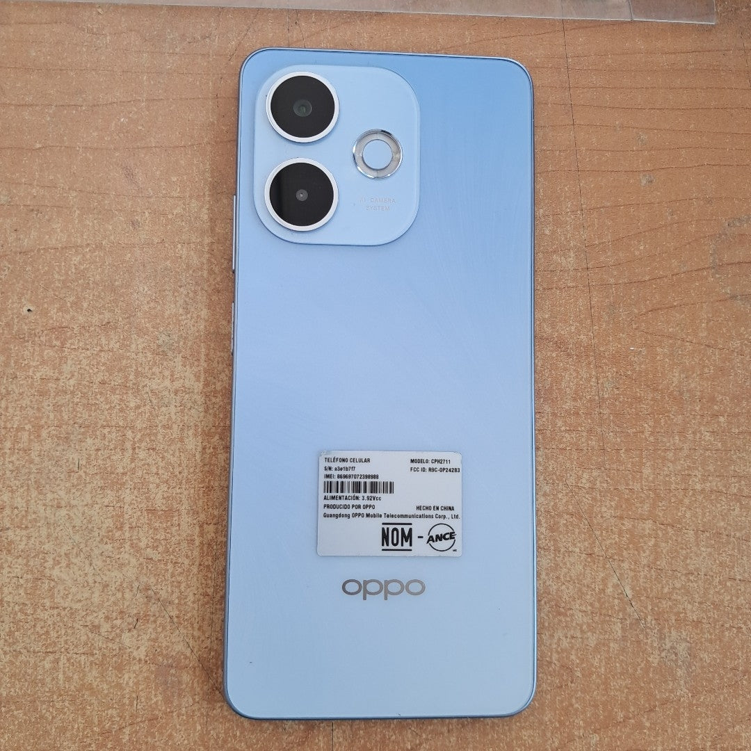 CELULAR OPPO  A5 PRO CPH2711 (2025) 256 GB 8 GB RAM (SEMINUEVO)