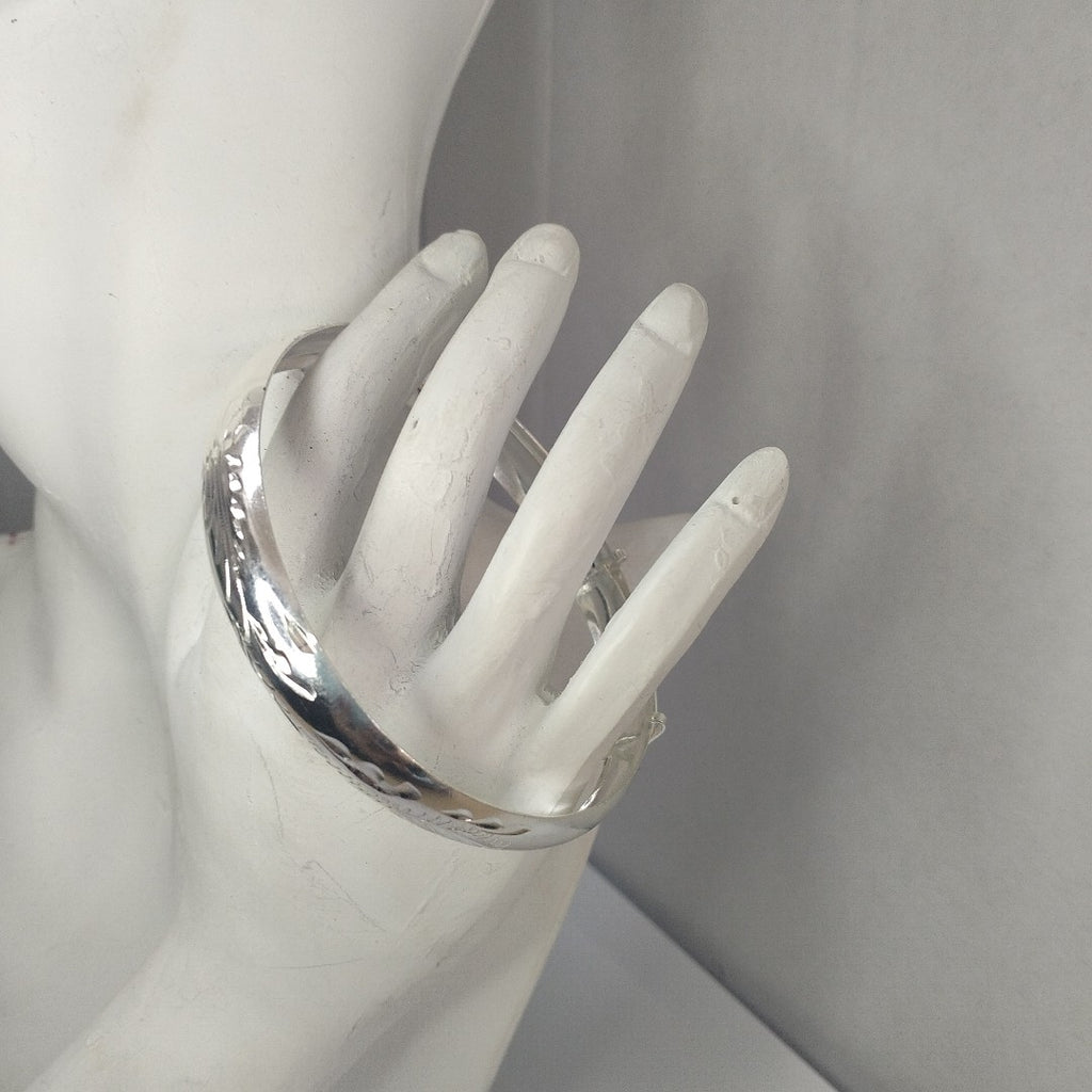 PULSERA RIGIDA PLATA 13.7 GRMS (SEMINUEVO)