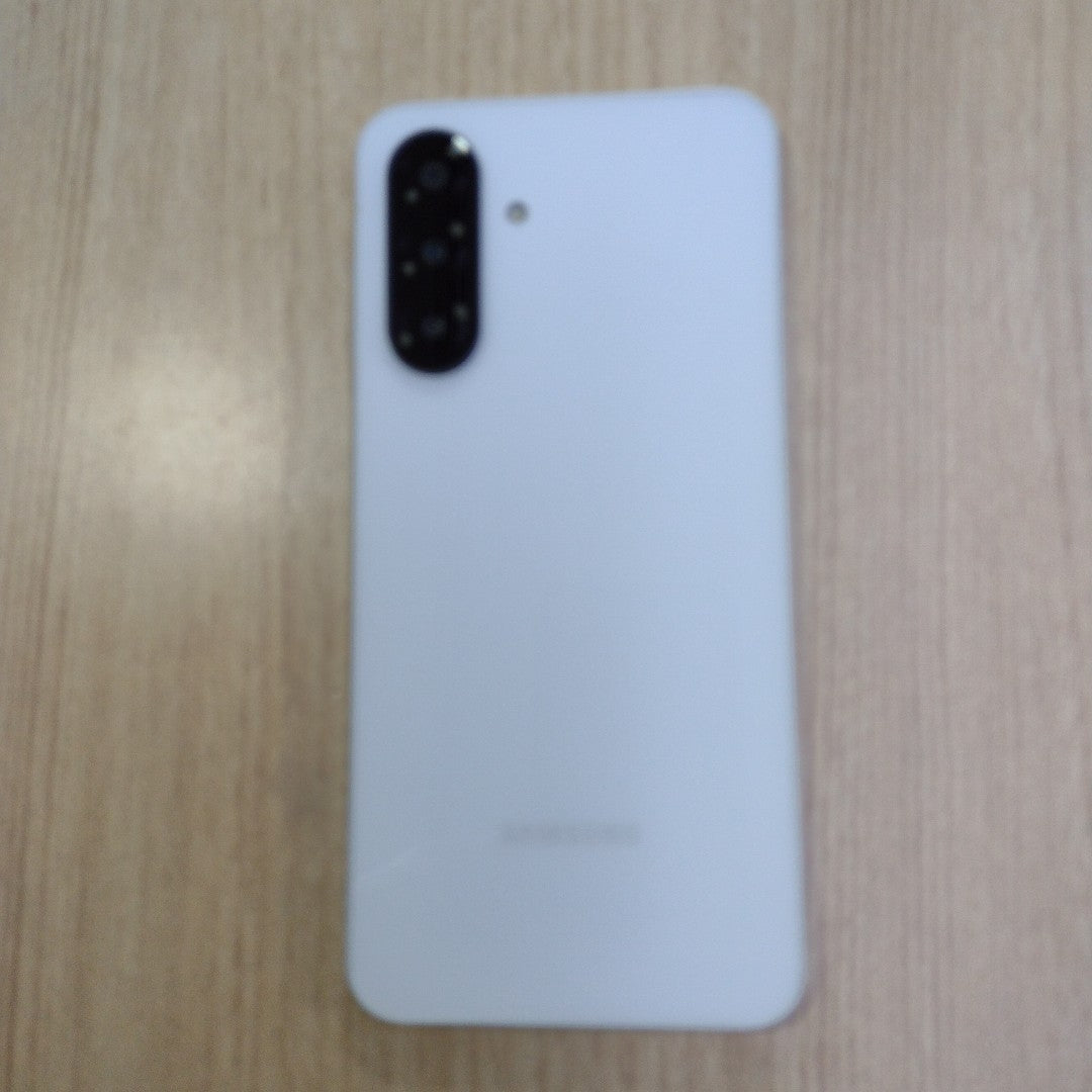 CELULAR SAMSUNG GALAXY A26 5G SM-A266M (2025) 128 GB 6 GB RAM (SEMINUEVO)