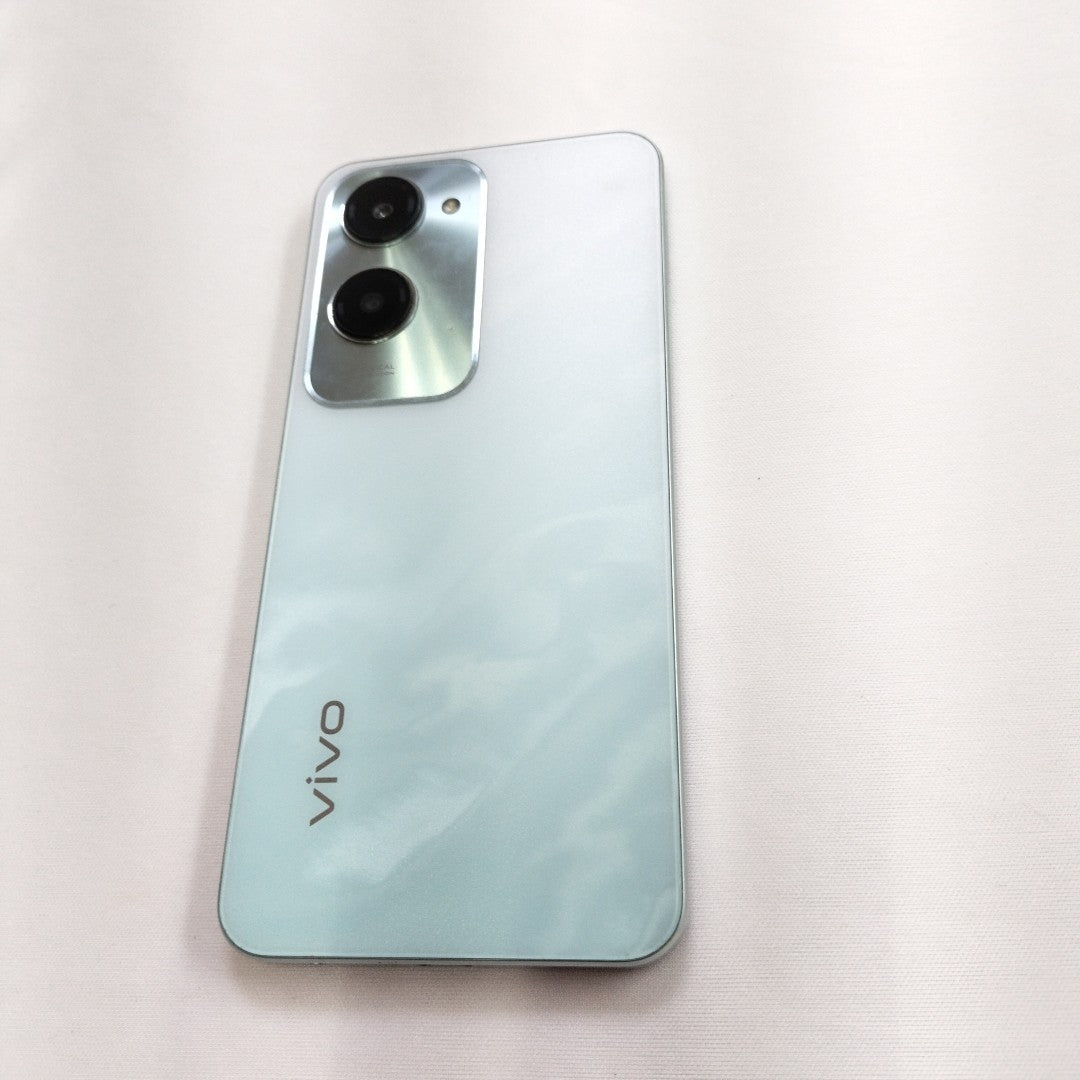 CELULAR VIVO Y18 V2333 128 GB 6 GB (SEMINUEVO)