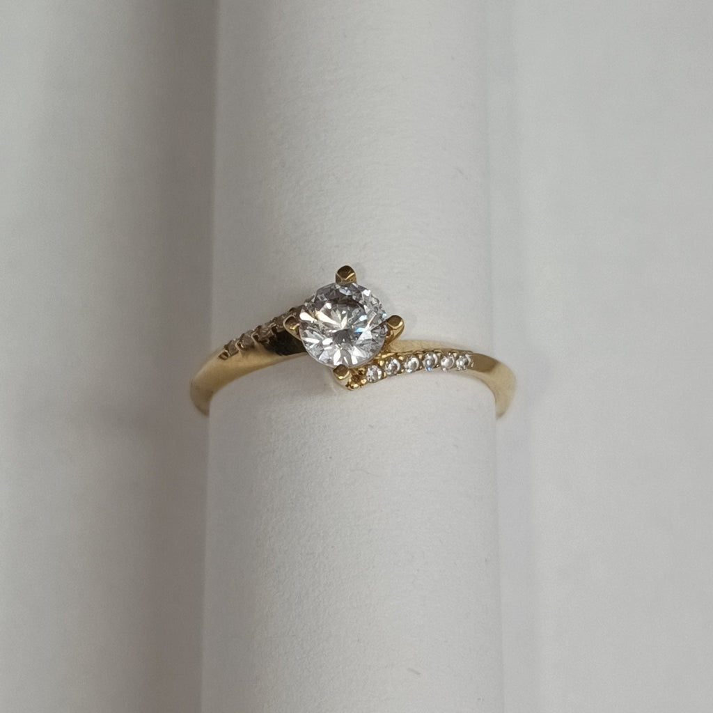 K1 1,80 GRMS 14 K ESPECIFICACIONES COMPLEMENTARIAS SOLITARIO CON SINTÉTICOS BLAN (SEMINUEVO)