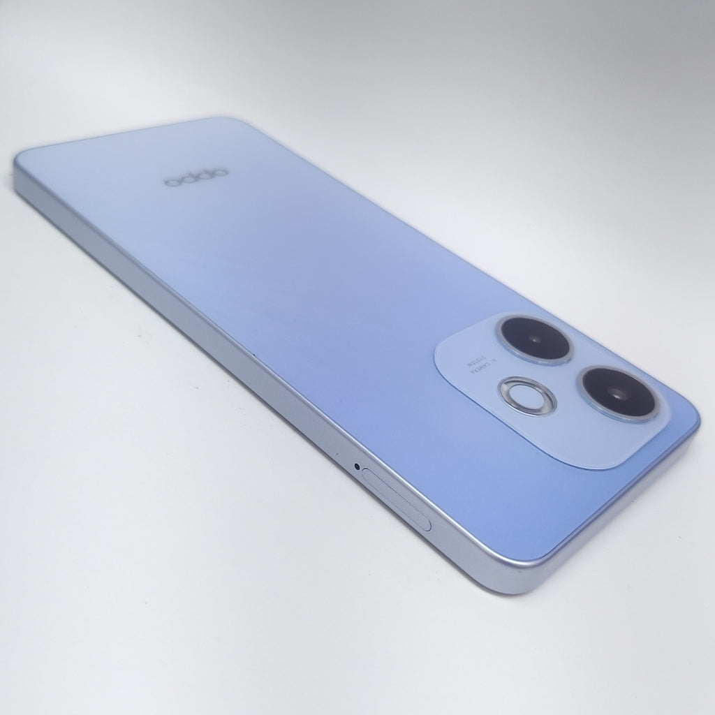 CELULAR OPPO  A5 PRO CPH2711 (2025) 256 GB 8 GB RAM (SEMINUEVO)