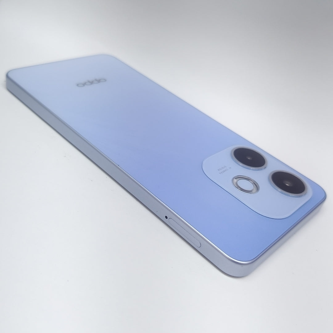 CELULAR OPPO  A5 PRO CPH2711 (2025) 256 GB 8 GB RAM (SEMINUEVO)