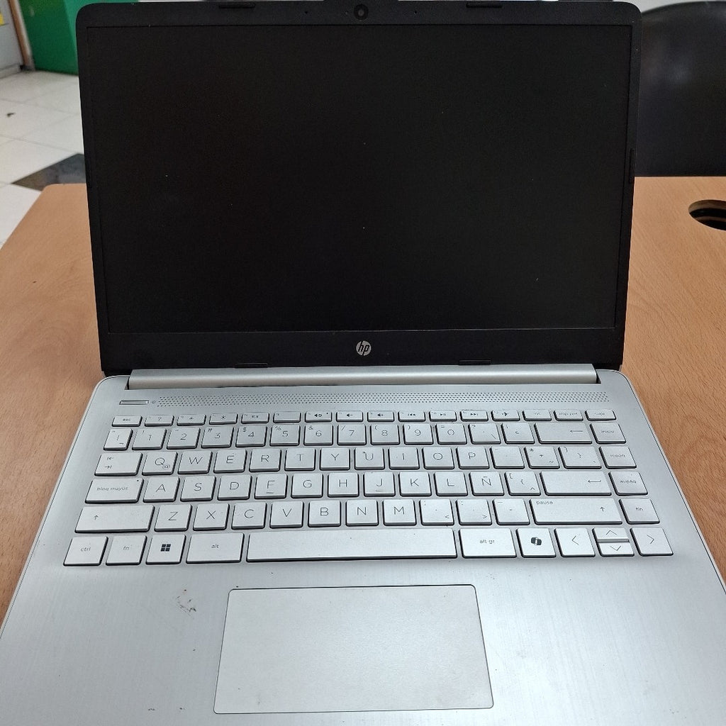 LAPTOP HP 14-DQ6000LA (2025) 128 GB SSD 4 GB RAM (SEMINUEVO)