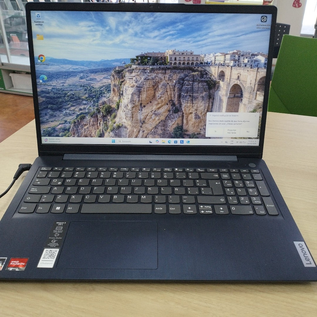 LAPTOP LENOVO IDEAPAD 3 15ALC6 (2023) 1 TB + 256 GB SSD 8 GB RAM (SEMINUEVO)