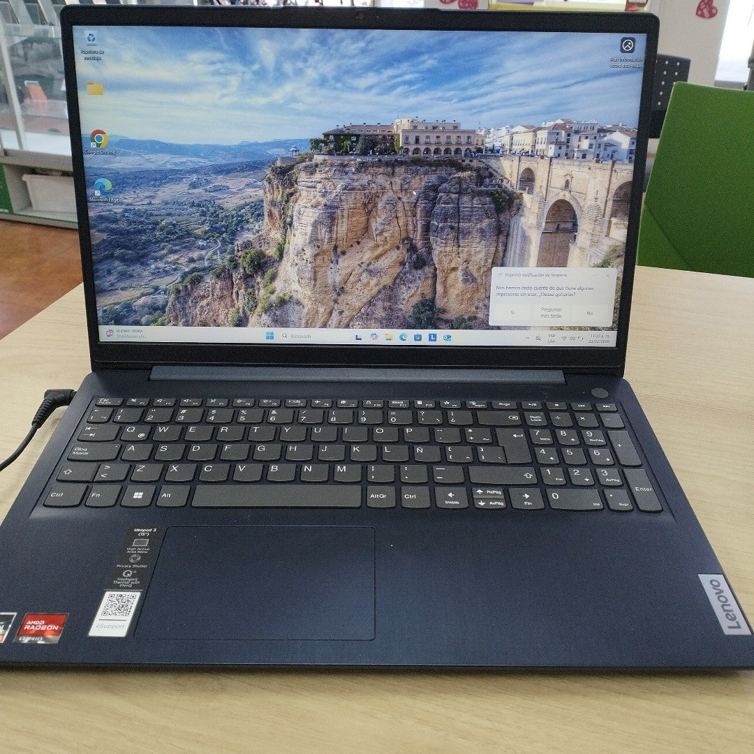 LAPTOP LENOVO IDEAPAD 3 15ALC6 (2023) 1 TB + 256 GB SSD 8 GB RAM (SEMINUEVO)