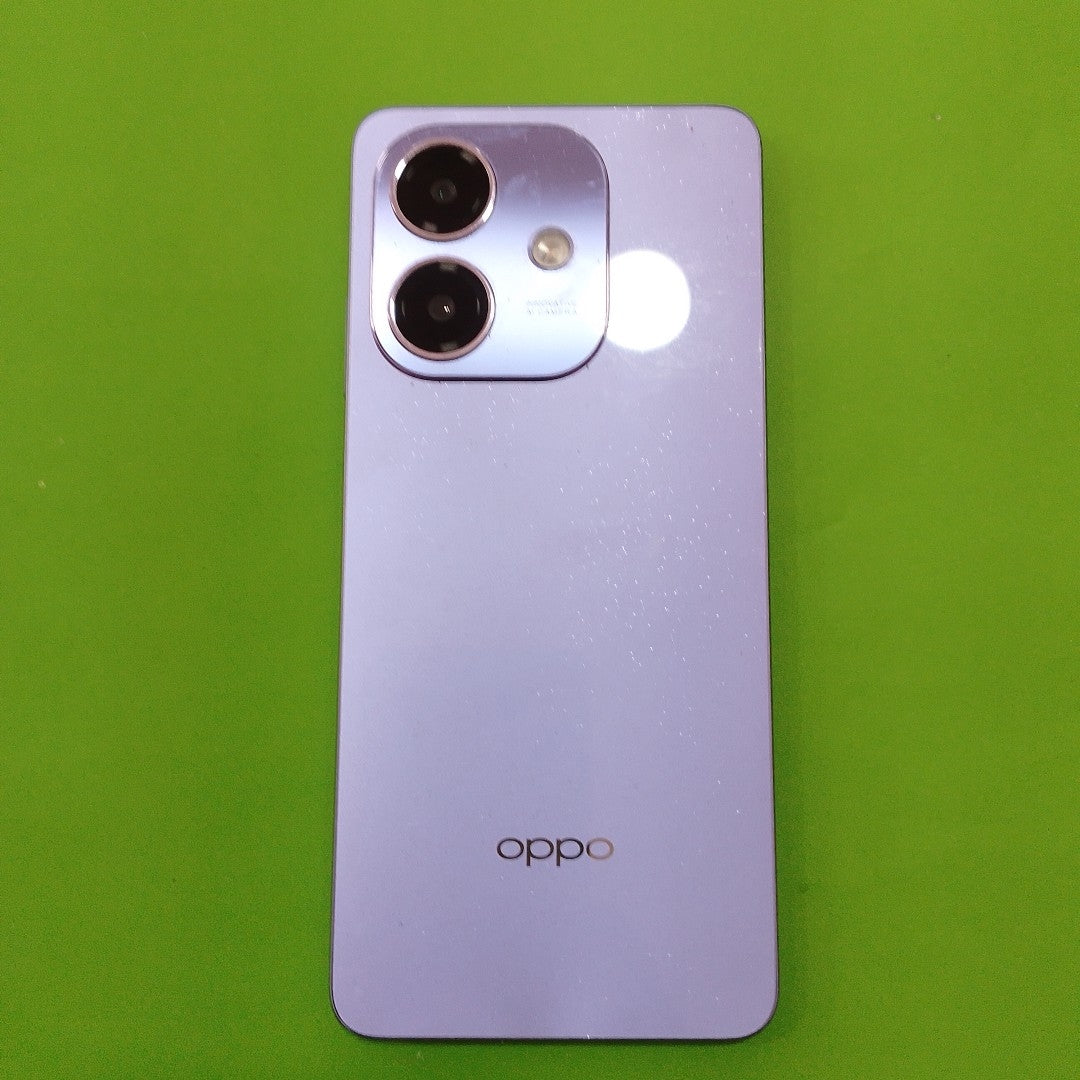 CELULAR OPPO  A40 CPH2669 (2024) 256 GB 4 GB RAM (SEMINUEVO)