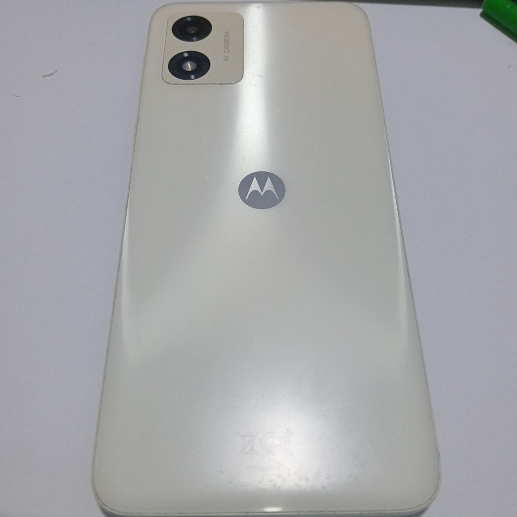 CELULAR MOTOROLA MOTO E13 XT2345-2 64 GB 2 GB RAM (SEMINUEVO)