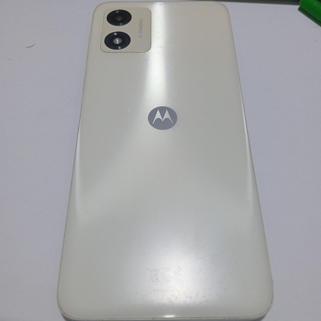 CELULAR MOTOROLA MOTO E13 XT2345-2 64 GB 2 GB RAM (SEMINUEVO)