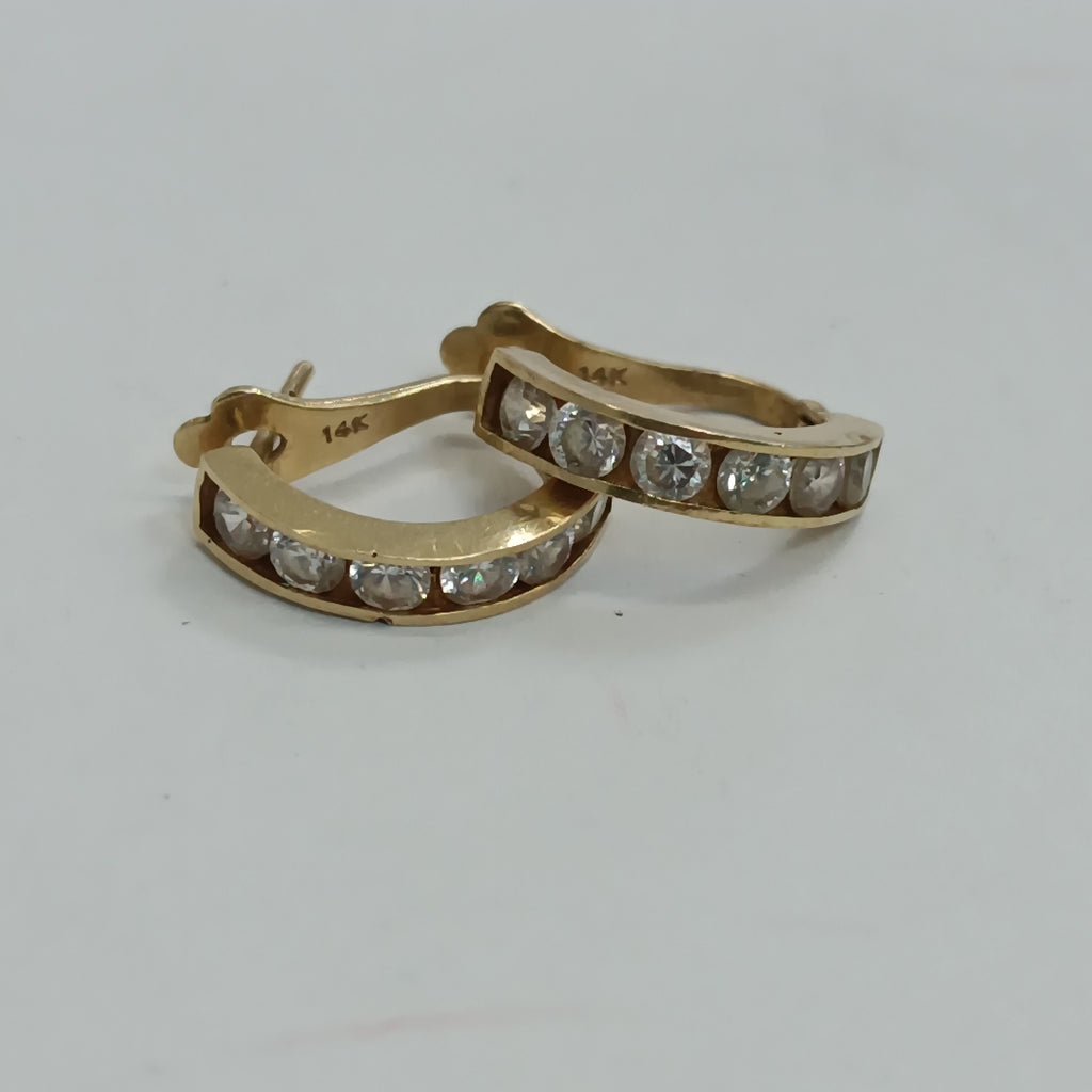 ARRACADAS PAR ORO 14 K 3,00 GRMS (SEMINUEVO)