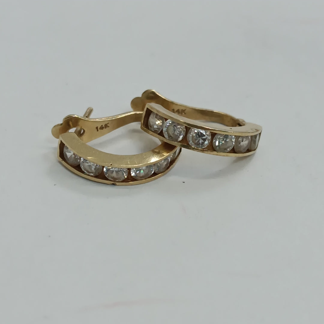 ARRACADAS PAR ORO 14 K 3,00 GRMS (SEMINUEVO)