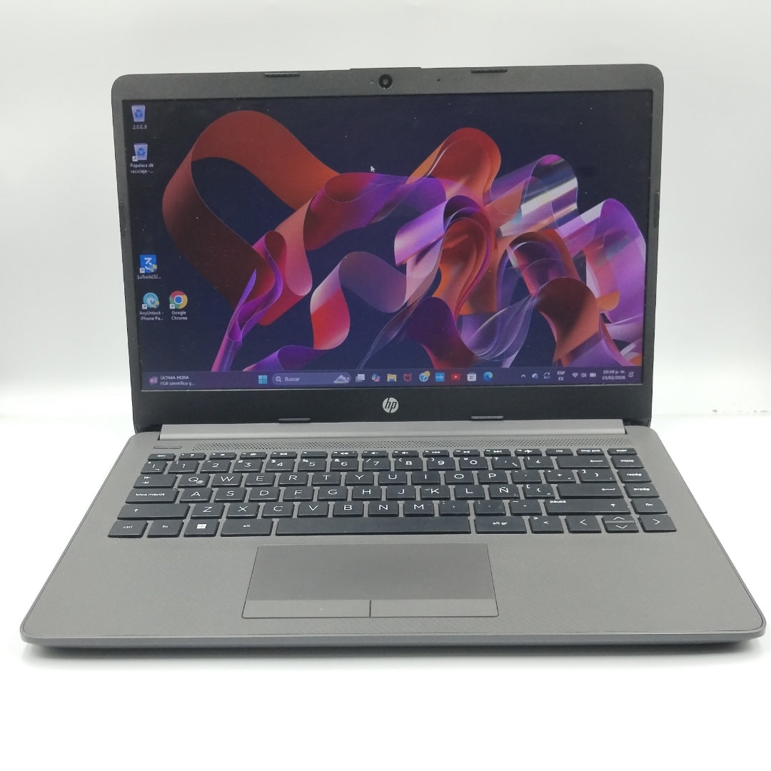 LAPTOP HP 245 G8 (2023) 256 GB SSD 8 GB RAM (SEMINUEVO)