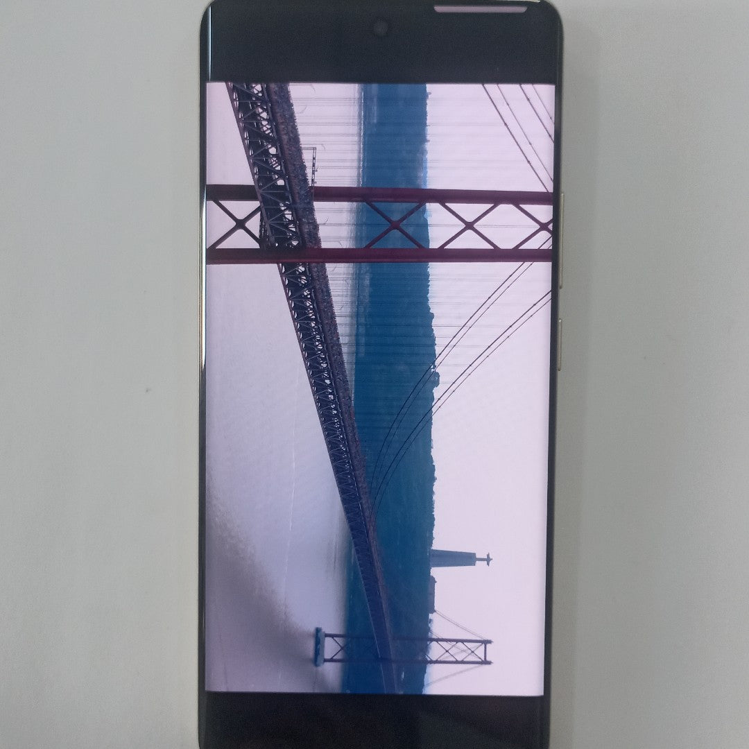 CELULAR REALME 14 PRO 5G RMX5056 (2025) 256 GB 8 GB RAM (SEMINUEVO)