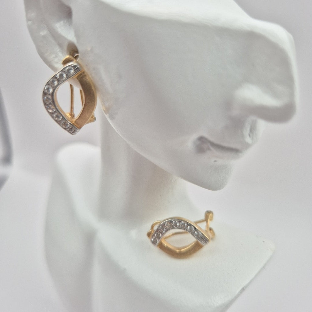 ARETES PAR ORO 10 K 2.7 GRMS (SEMINUEVO)