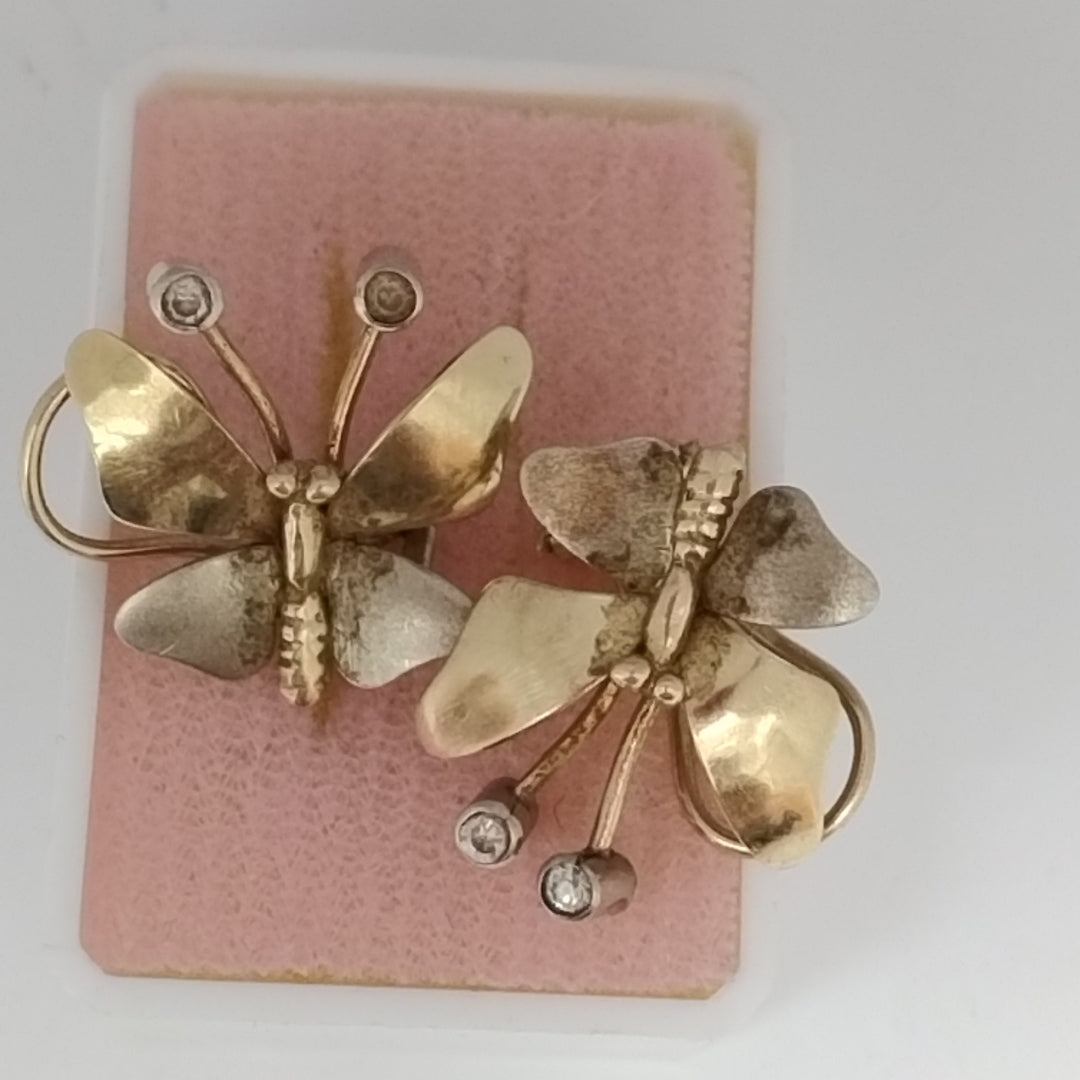 ARETES PAR ORO COMBINADO 14 K 3 GRMS (SEMINUEVO)