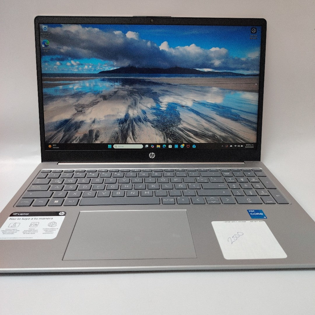 LAPTOP HP 15-FD0045LA (2024) 512 GB SSD 8 GB RAM (SEMINUEVO)