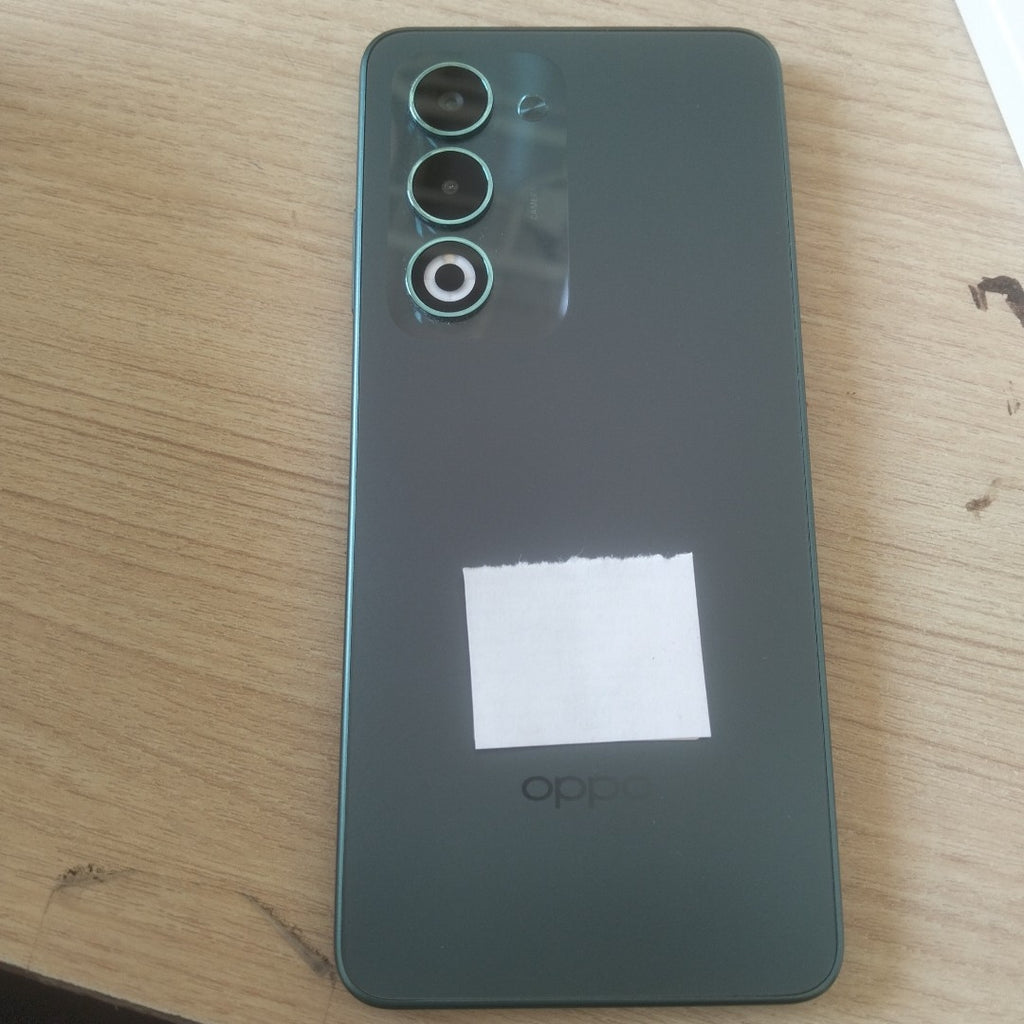 CELULAR OPPO  A5 CPH2727 (2025) 256 GB 4 GB RAM (SEMINUEVO)