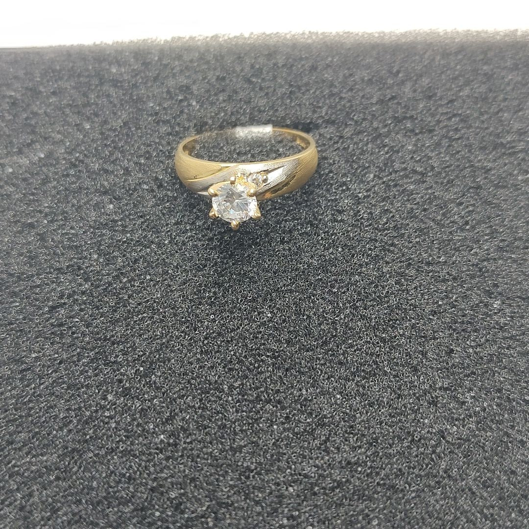 SOLITARIO ORO 14 K 2,60 GRMS (SEMINUEVO)