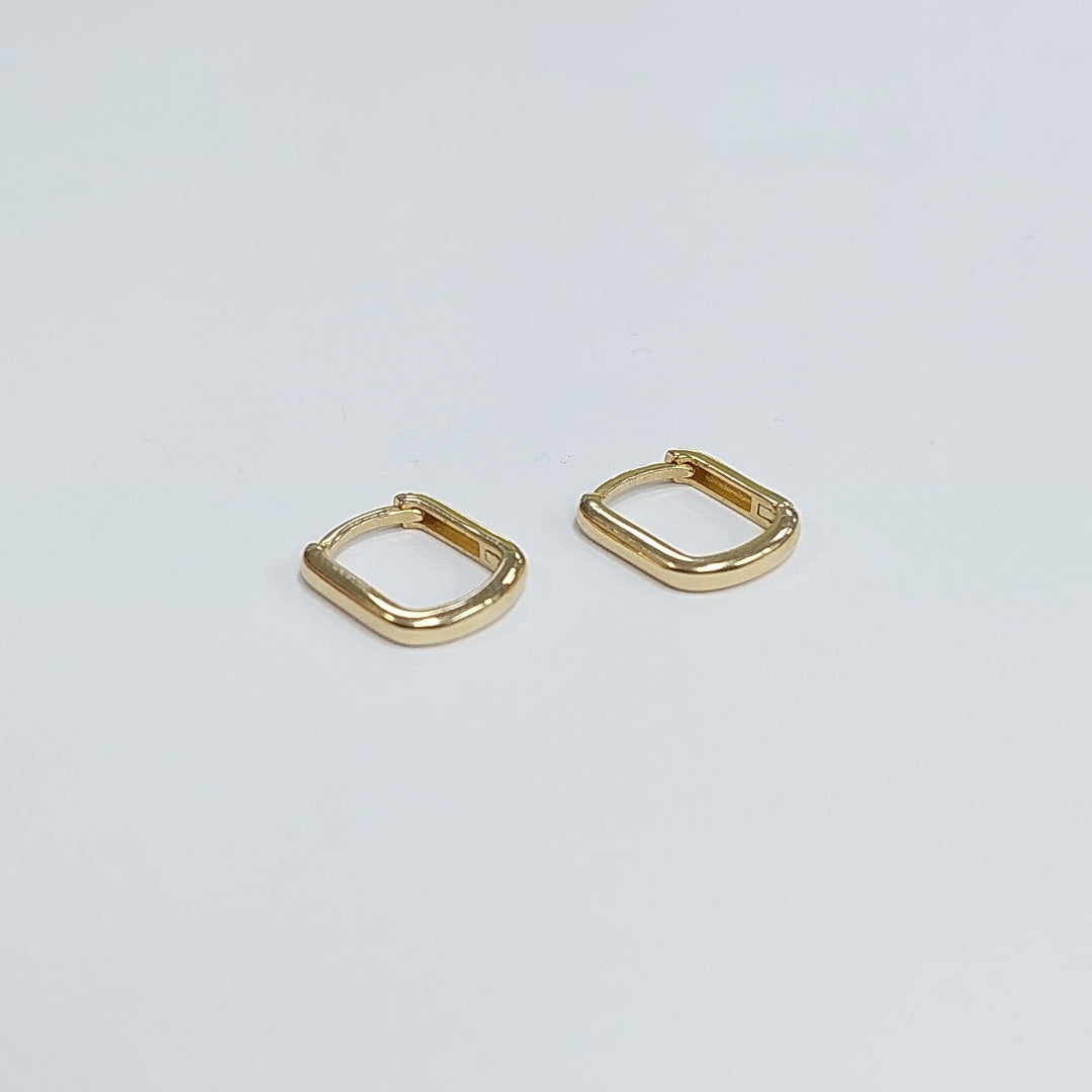 HUGGIES ORO 14K 1.6 (NUEVO)