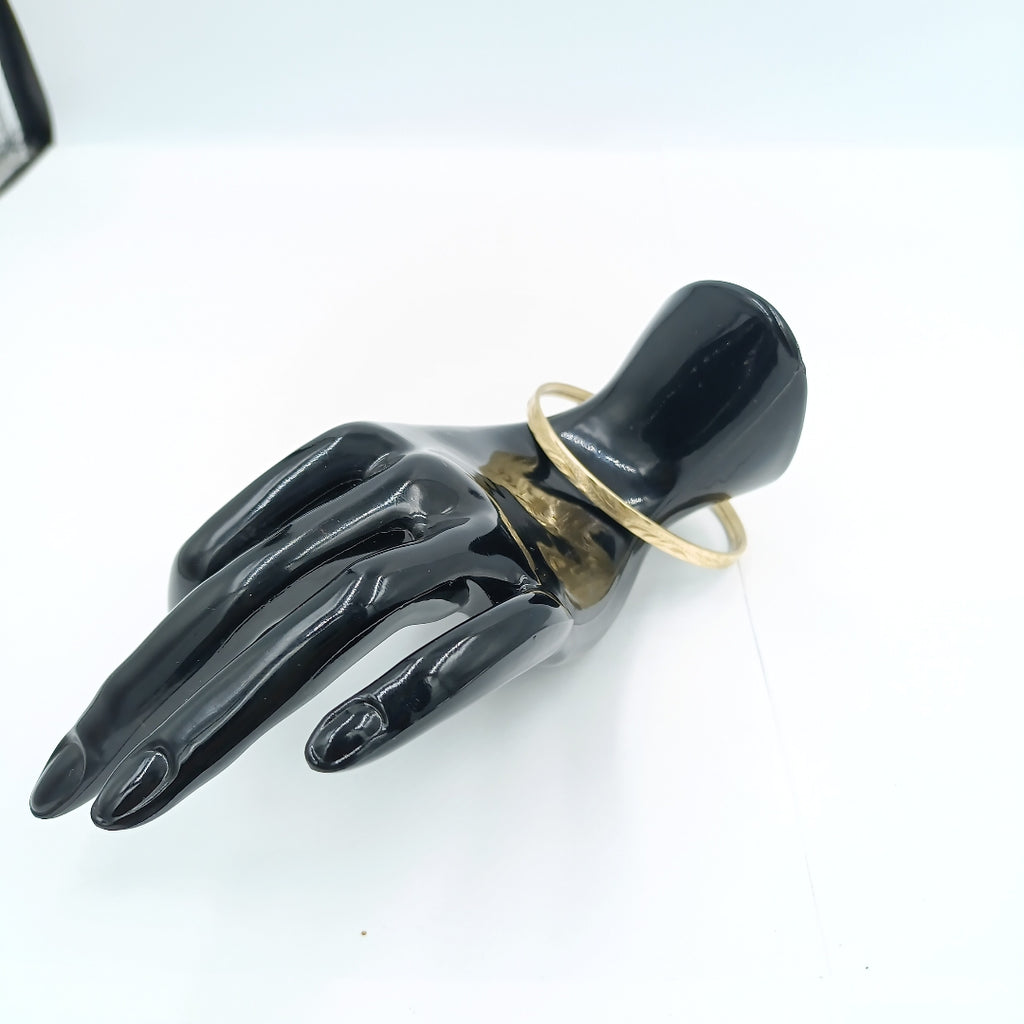 PULSERA RIGIDA ORO 10 K 5.6 GRMS (SEMINUEVO)