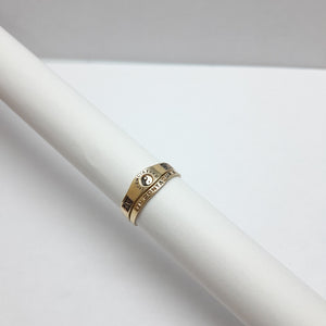 ANILLO DE GRADUACIÓN ORO 10 K 2.9 GRMS (SEMINUEVO)